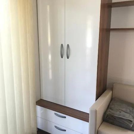 Holiday home Floating House Varoni Pula
