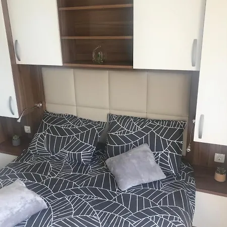 Floating House Varoni Holiday home *